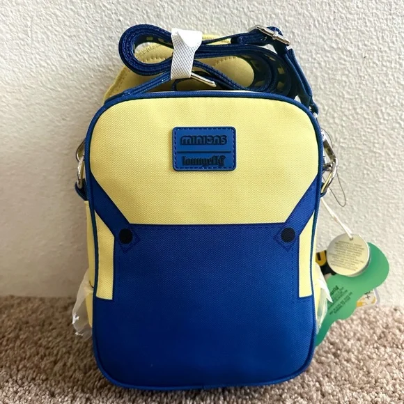 NWT Loungefly Minions Bob 2 in 1 crossbuddies with Bear Design crossbody bag